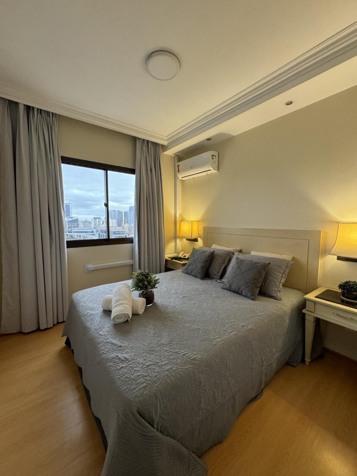 Flat The World - Vila Olimpia * São Paulo